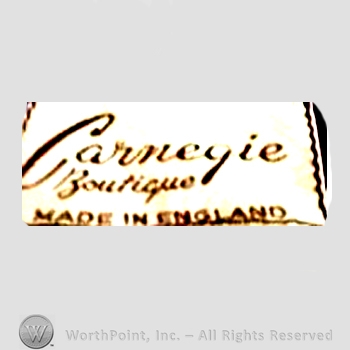 Clothing label : Carnegie of London.