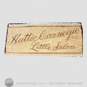 Clothing label : Hattie Carnegie.