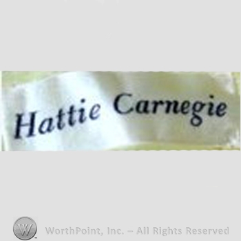 Clothing label : Hattie Carnegie.