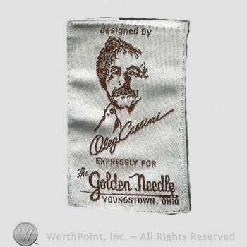 Clothing label : Oleg Cassini.