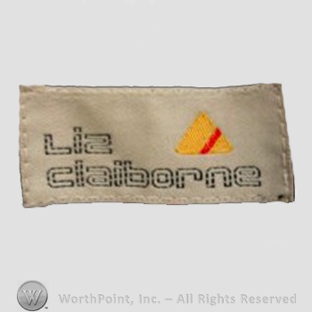 Clothing label : Liz Claiborne .