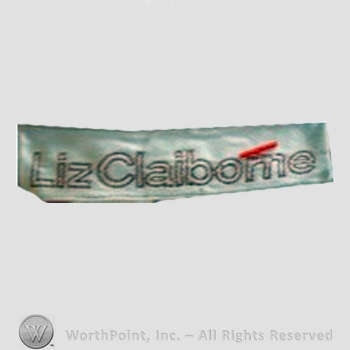 Clothing label : Liz Claiborne .