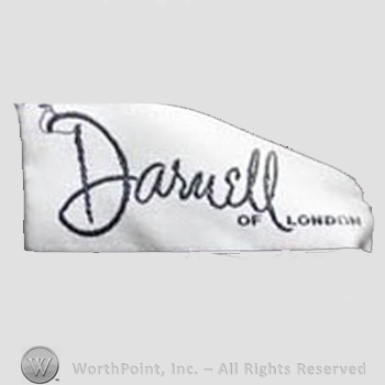 Clothing label : Darnell of London.