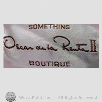 Clothing label : Oscar de la Renta.