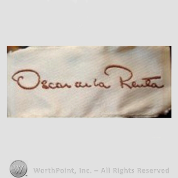 Clothing label : Oscar de la Renta.