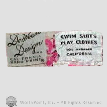 Clothing label : Deweese.