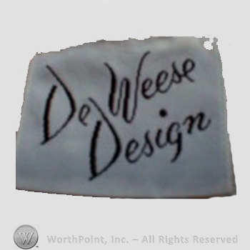 Clothing label : Deweese.
