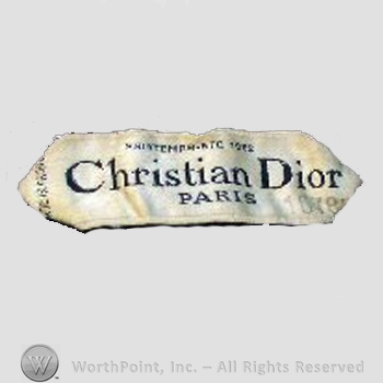 Clothing label : Christian Dior.