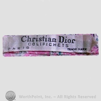 Clothing label : Christian Dior.