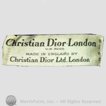 Clothing label : Christian Dior.