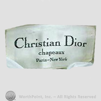 Clothing label : Christian Dior.