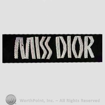 Clothing label : Christian Dior.