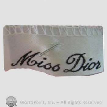 Clothing label : Christian Dior.