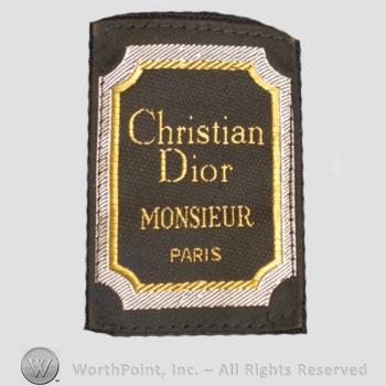 Clothing label : Christian Dior.
