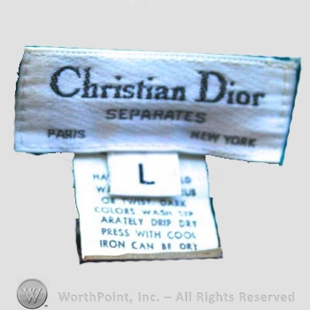 Clothing label : Christian Dior.