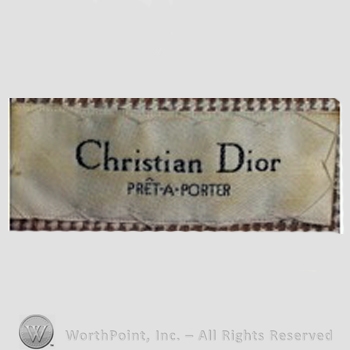 Clothing label : Christian Dior.