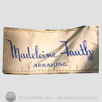 Clothing label : Madeleine Fauth.