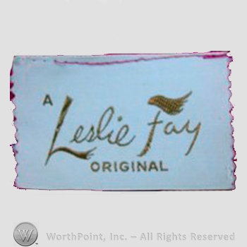 Clothing label : Leslie Fay.