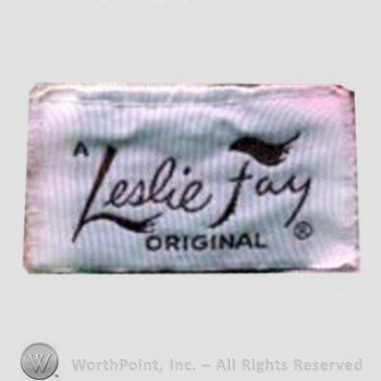 Clothing label : Leslie Fay.