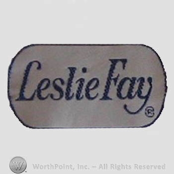 Clothing label : Leslie Fay.