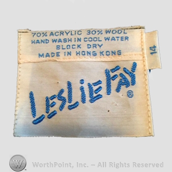 Clothing label : Leslie Fay.