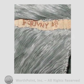 Clothing label : Fortuny.