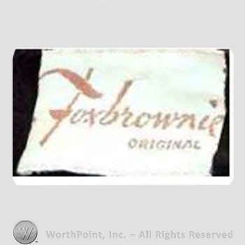 Clothing label : Foxbrownie.