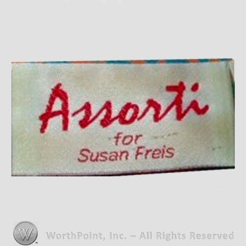 Clothing label : Diane Freis.