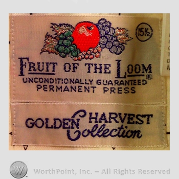 Clothing label : Fruit of the Loom.