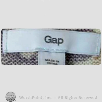 Clothing label : GAP.