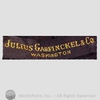 Clothing label : Garfinckel's.