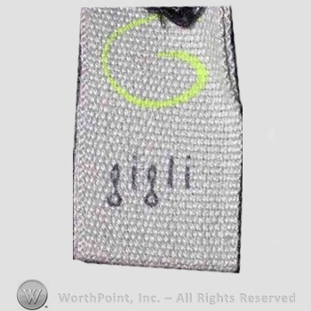 Clothing label : Romeo Gigli.