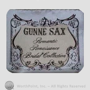 Clothing label : Gunne Sax.