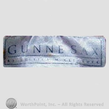 Clothing label : Gunne Sax.