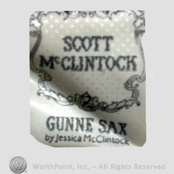 Clothing label : Gunne Sax.