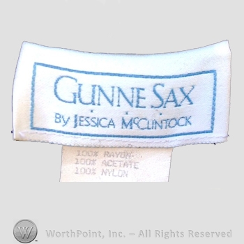 Clothing label : Gunne Sax.