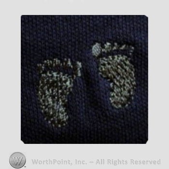 Clothing label : Hang Ten.