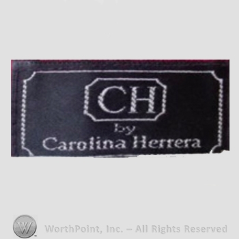 Clothing label : Carolina Herrera.