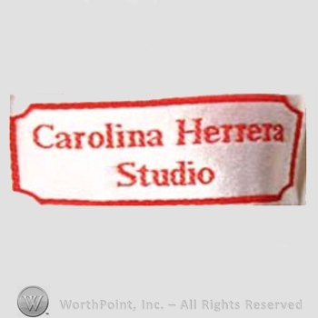 Clothing label : Carolina Herrera.