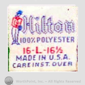 Clothing label : Hilton.