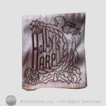 Clothing label : Holly Harp.