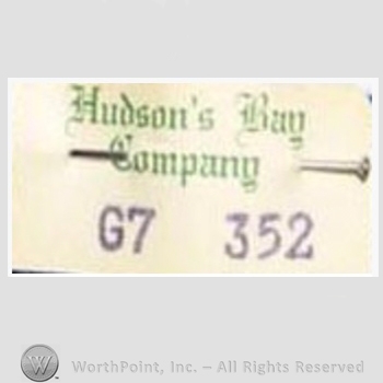 Clothing label : The Hudson's Bay Company.