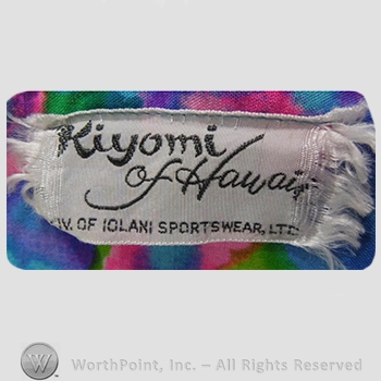 Clothing label : Iolani.
