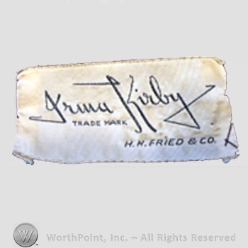 Clothing label : Irma Kirby.