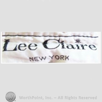 Clothing label : Lee Claire.