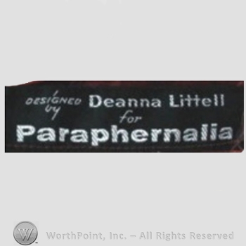 Clothing label : Deanna Littell.