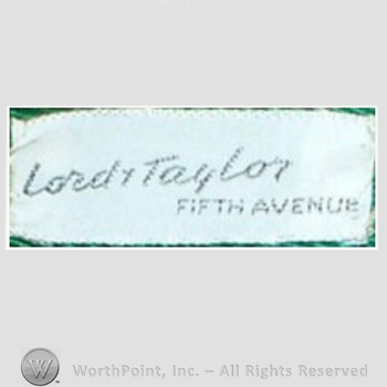 Clothing label : Lord & Taylor.