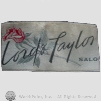 Clothing label : Lord & Taylor.
