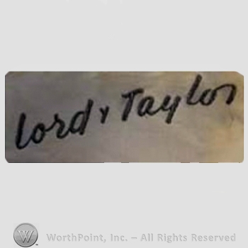 Clothing label : Lord & Taylor.
