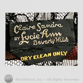 Clothing label : Lucie Ann.